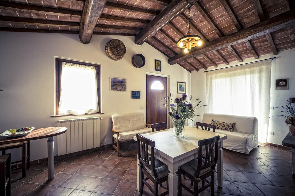 Agriturismo I Roseti Montepulciano Stazione Exteriör bild