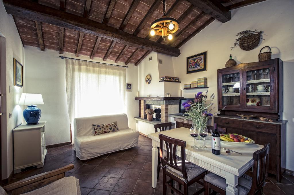 Agriturismo I Roseti Montepulciano Stazione Exteriör bild