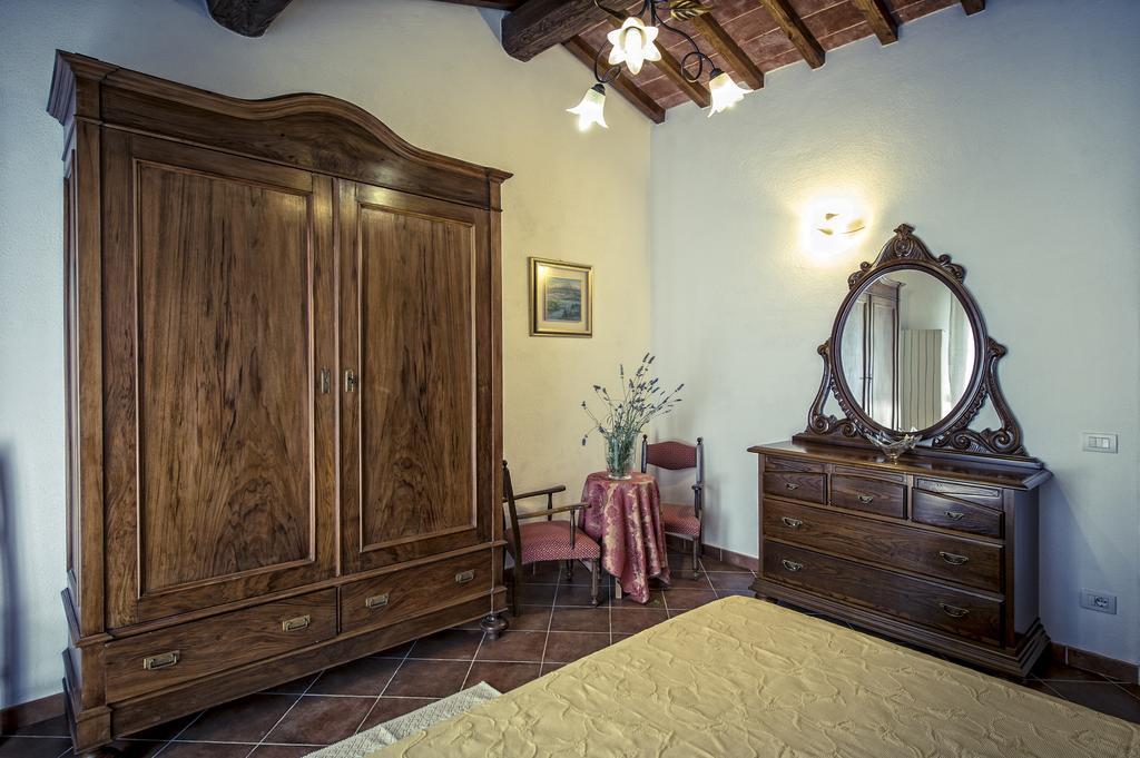 Agriturismo I Roseti Montepulciano Stazione Rum bild